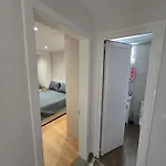 Apartment Cozy With Garden Permet