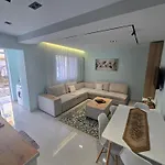 Apartment Cozy With Garden