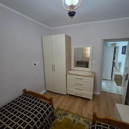 Cozy With Garden Apartment Permet