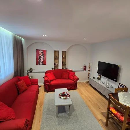 Apartment Cozy With Garden Permet