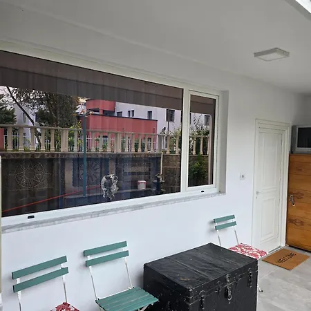 Cozy With Garden Appartement *