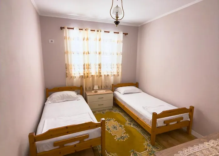 Cozy With Garden Apartament *